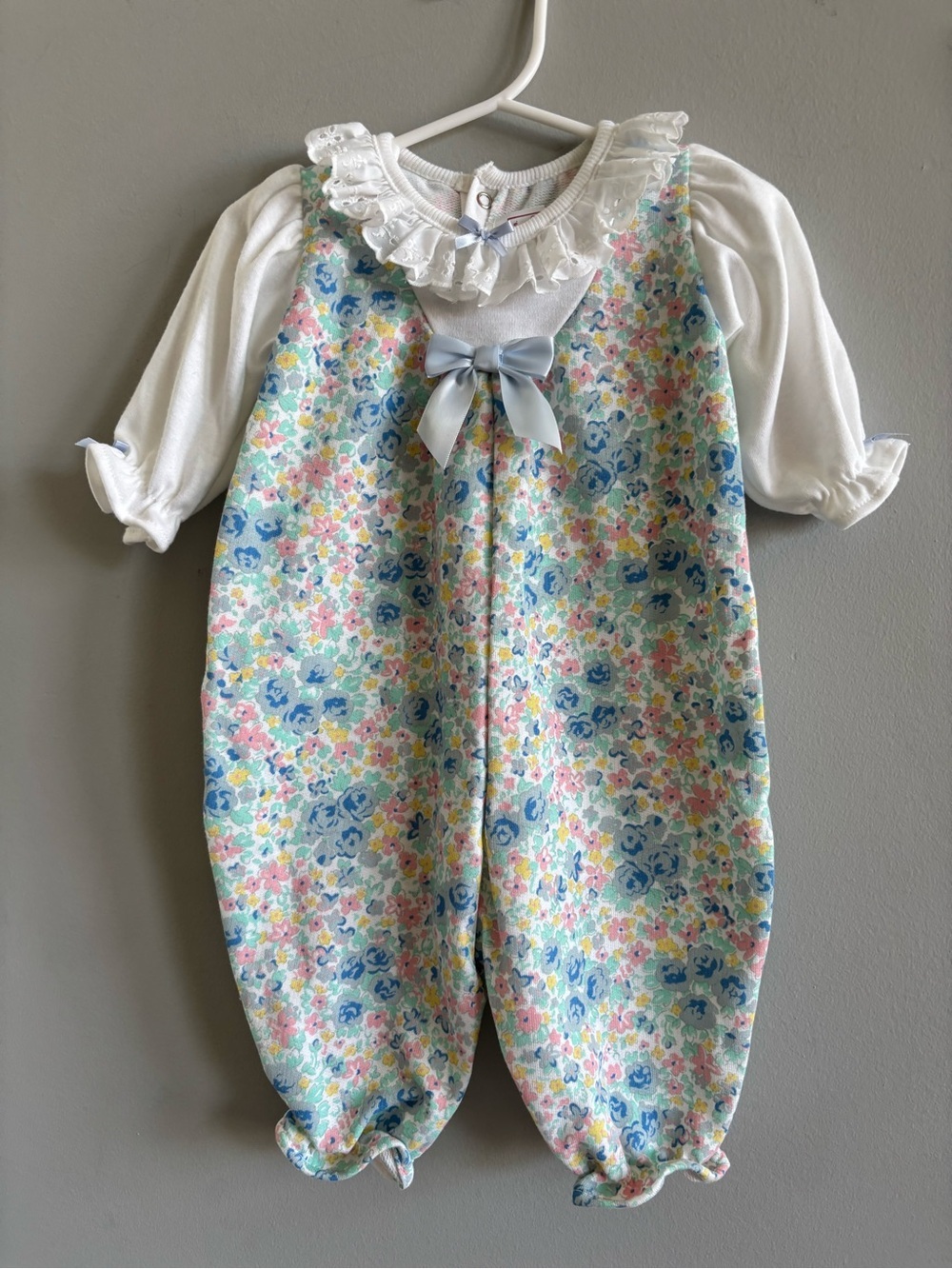 VTG Buster Brown Baby Floral One-Piece Romper with White Ruffle Collar 3-6 m